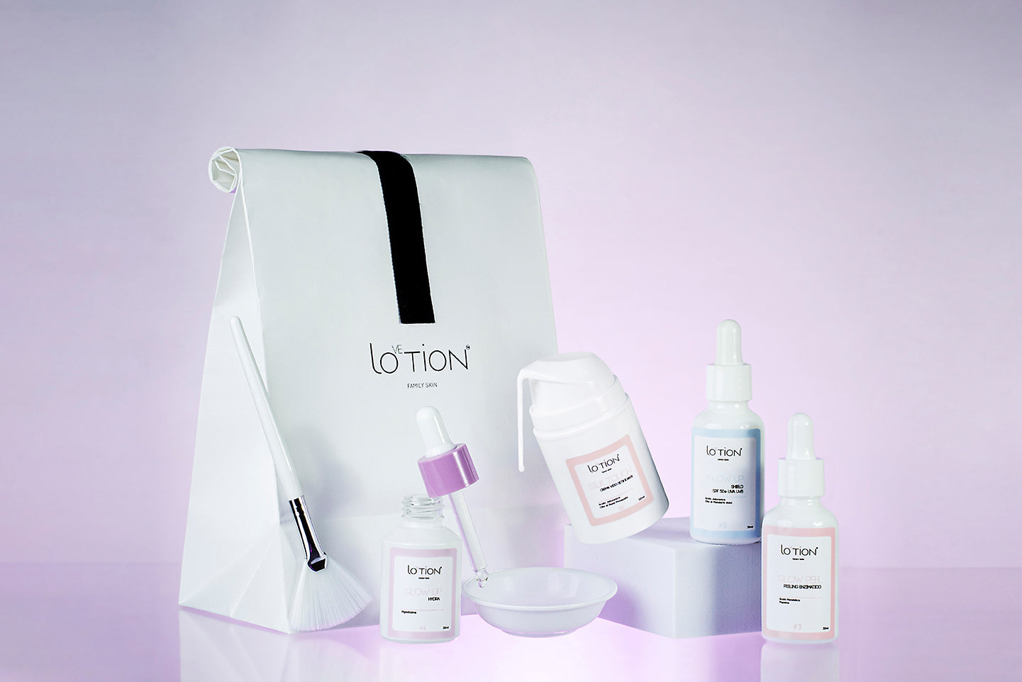 Kit Risparmio Glow Up + Base → lovetion-kit-risparmio-glowup-crema-base.webp